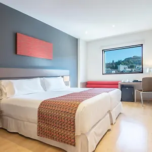 4* מלון By Pierre & Vacances